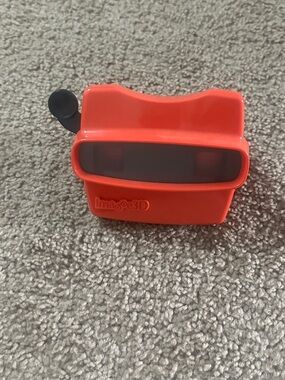 Kids Red Viewer Toy - Interactive Learning Toy